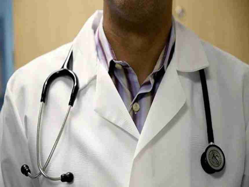 अरब देशों ने सैंकड़ों पाकिस्तानी डॉक्टरों की डिग्री मानी अमान्य, कहा- जल्द देश छोड़ दें