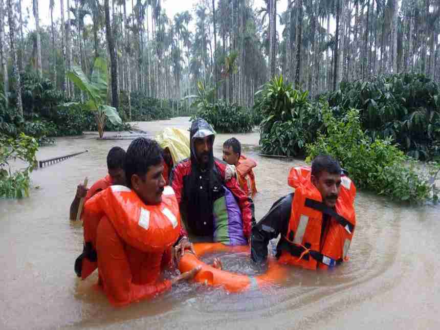 Heavy rain lashes several states, red alert sounded in Maharashtra,Karnataka
