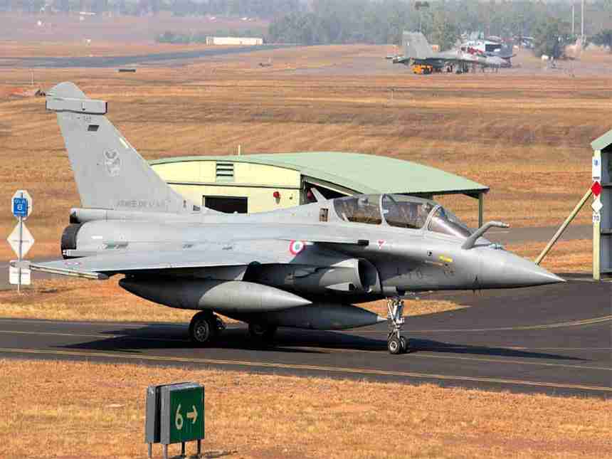 Rajnath Singh, Air Chief Dhanoa to get first Rafale fly in September 