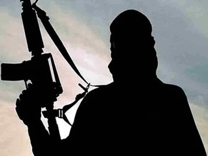 Suspected terrorists oppressors abduct two individuals from Jammu and Kashmir's Tral, kill one 