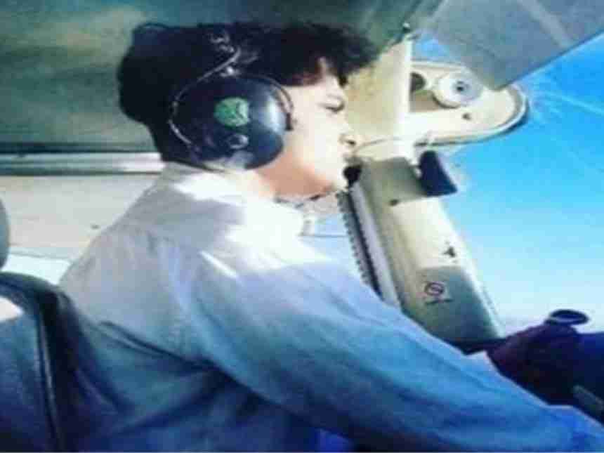 देशातील पहिल्या ट्रान्सजेंडरचं 'पायलट' होण्याचं स्वप्न साकार