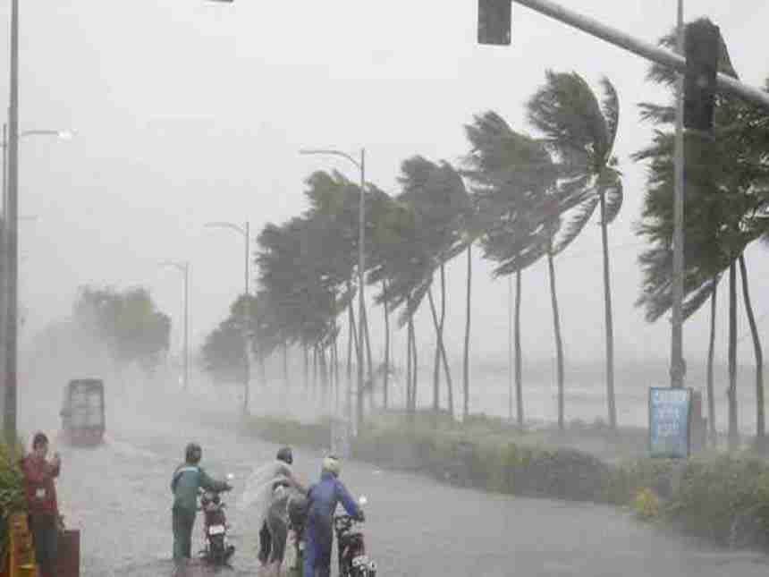 Cyclone Bulbul crosses West Bengal, thousands evacuated as cyclonic storm heads to Bangladesh
