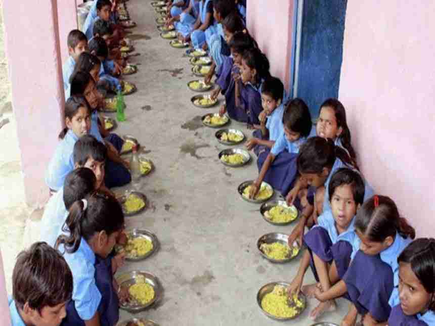 Dead rat found in midday meal in Uttar Pradesh school, nine students admitted to hospital