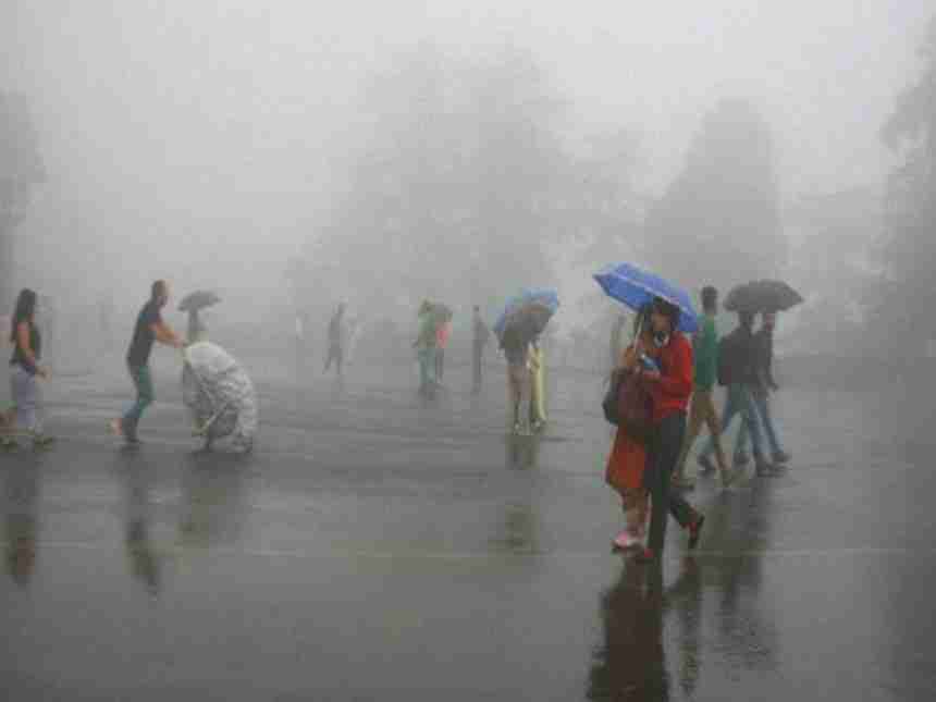 पश्चिम महाराष्ट्र, रायगड जिल्ह्यात काही ठिकाणी मुसळधार पाऊस