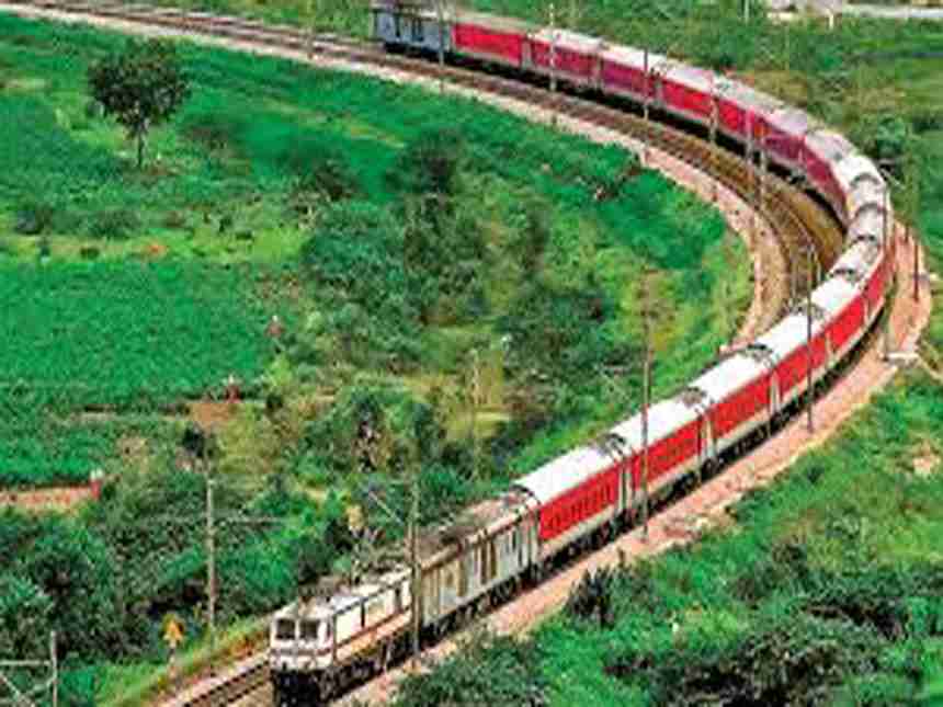 भारतीय रेल्वेची खासगीकरणाकडे वाटचाल, 109 मार्गांवर 151 खासगी रेल्वे धावणार