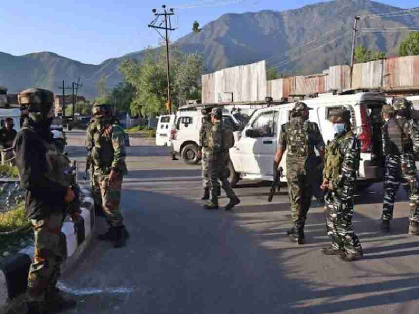 जम्मू-काश्मीरात शोपियानमधील मिनी सचिवालयावर दहशतवादी हल्ला