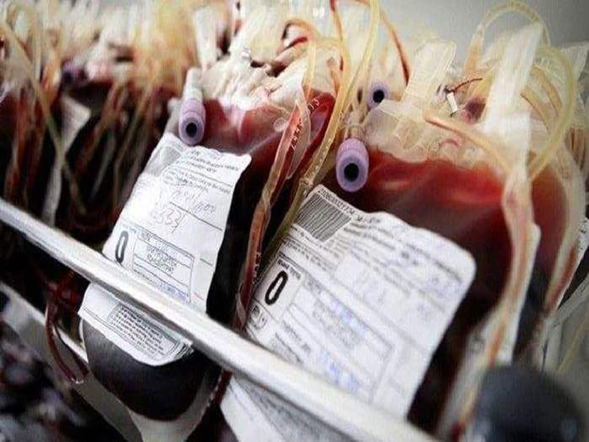 5 ते 7 दिवस पुरेल एवढाच रक्तसाठा, रक्तदान करण्याचे मुख्यमंत्र्यांचे आवाहन